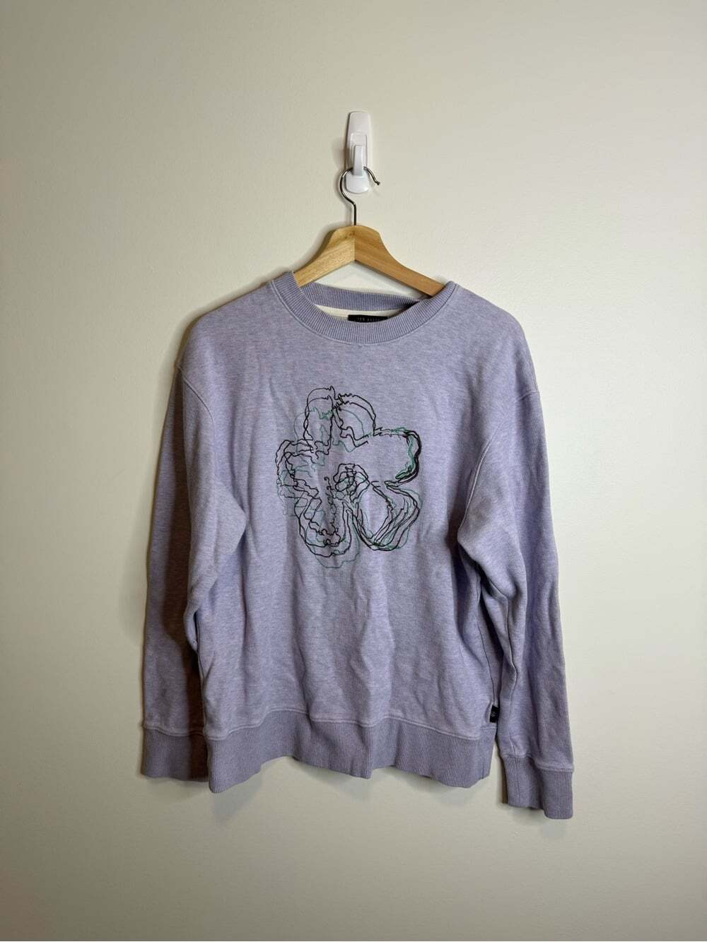 Ted Baker Lavender carick Crewneck Sweater Embroidered Flower size 3 medium